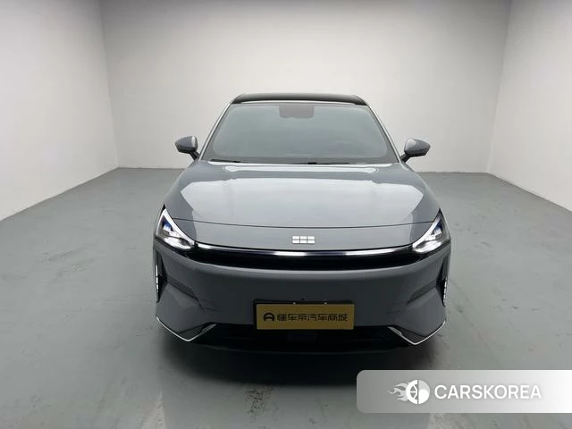 Geely Galaxy Galaxy L6 2024 Серебристо-серый из Китая, фото 4