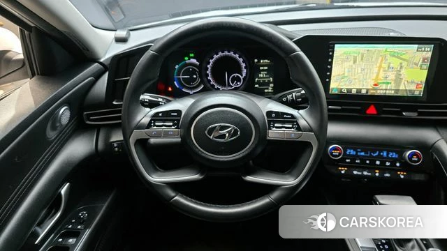 Hyundai Avante Hybrid (CN7) 2023 Белый из Кореи, фото 4