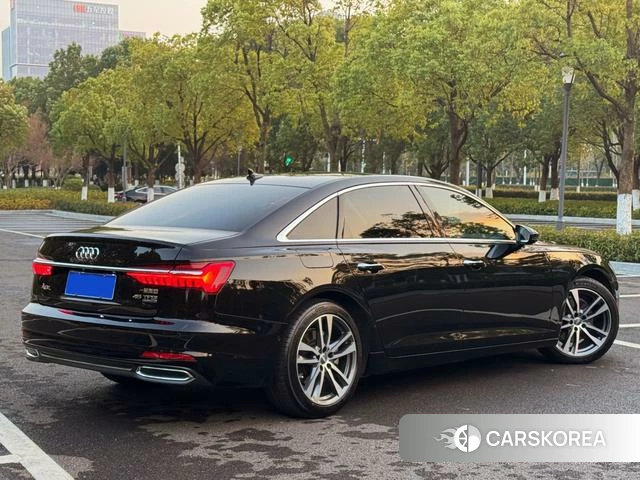 Audi A6L 2021 Черный из Китая, фото 4
