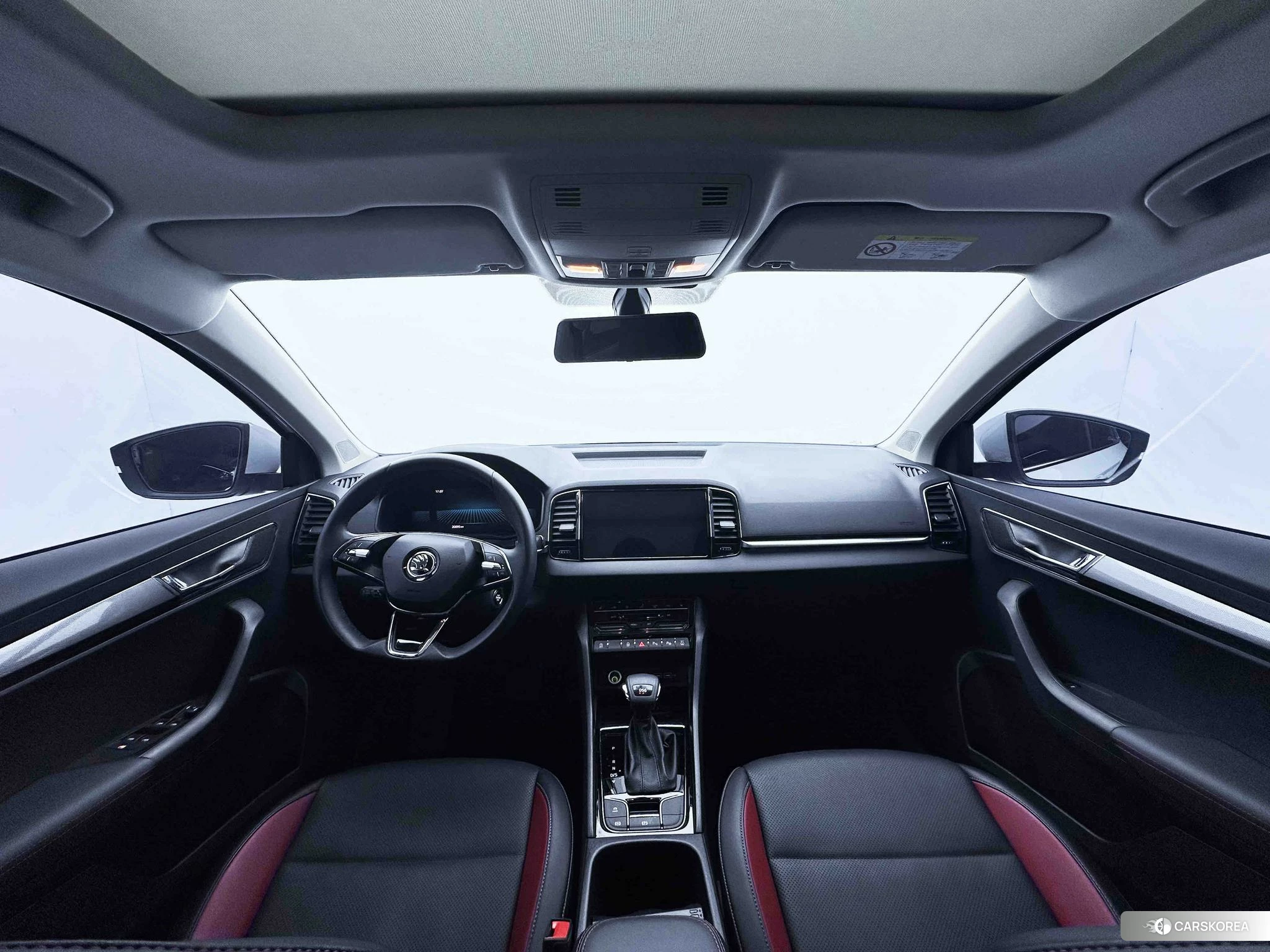 Skoda Krok 2023 Белый из Китая, фото 4