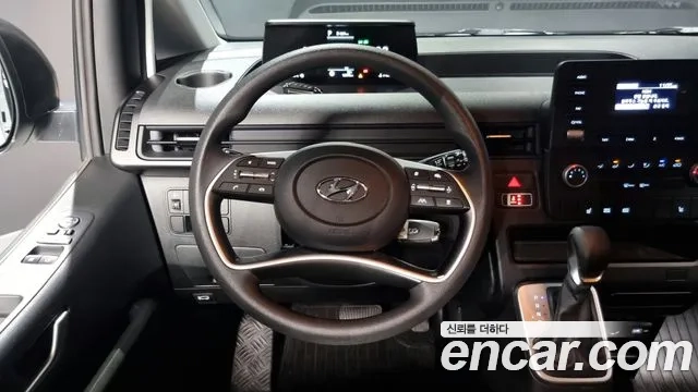 Hyundai Staria 2023 Белый из Кореи, фото 4