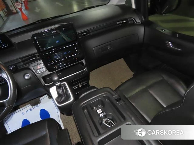 Hyundai Staria 2022 Черный из Кореи, фото 4