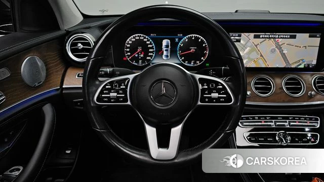 Mercedes-Benz E-Class W213 2018 Черный из Кореи, фото 4