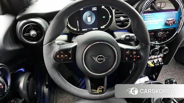 Mini Cooper Electric 2023 Серебряный из Кореи, фото 4