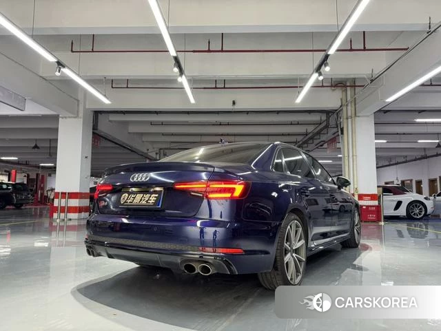 Audi S4 2018 Синий из Китая, фото 4