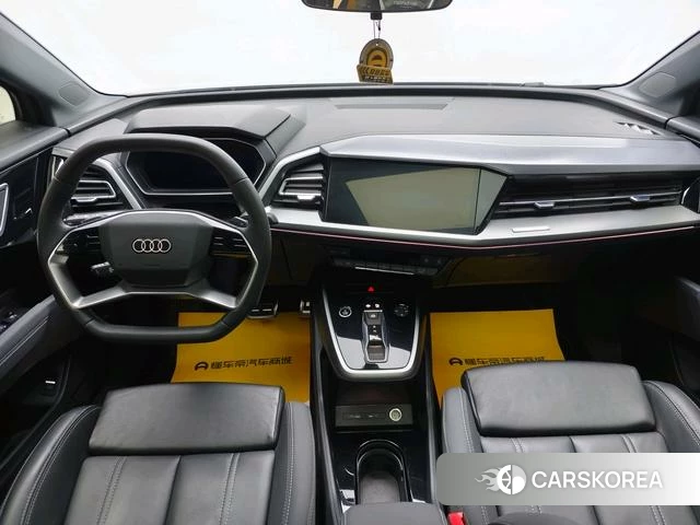 Audi Q4 e-tron 2023 Темно-серый из Китая, фото 4