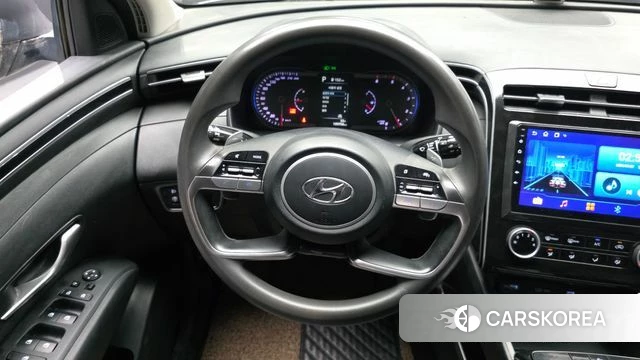 Hyundai Tucson (NX4) 2021 Серебристо-серый из Кореи, фото 4