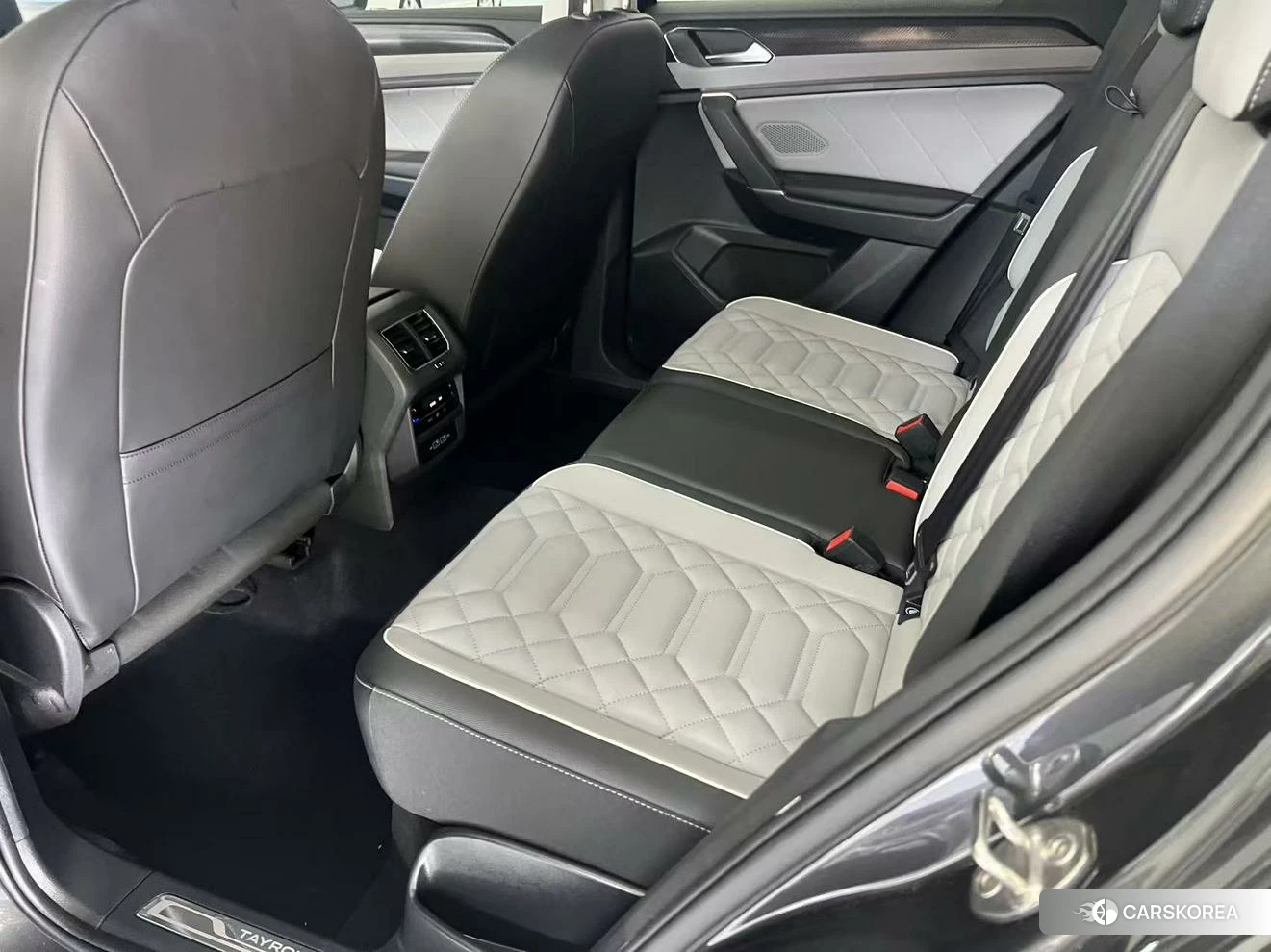 Volkswagen Tanyue 2023 Черный из Китая, фото 4
