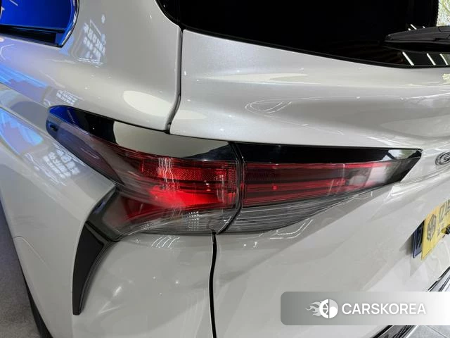 Toyota Grevia 2024 Белый из Китая, фото 4