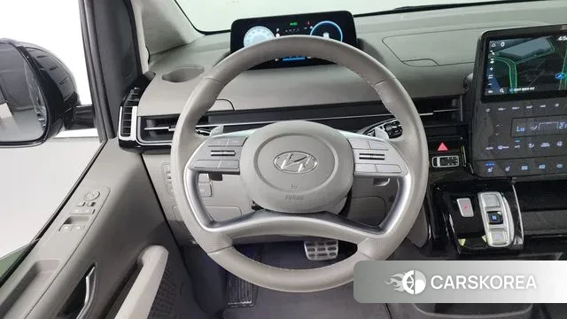 Hyundai Staria 2023 Черный из Кореи, фото 4