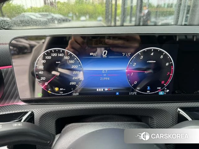 Mercedes-Benz Class A 2025 Белый из Китая, фото 4