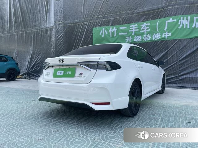 Toyota Corolla 2021 Белый из Китая, фото 4