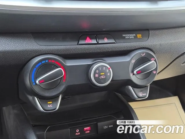 Kia Stonic 2020 Белый из Кореи, фото 4