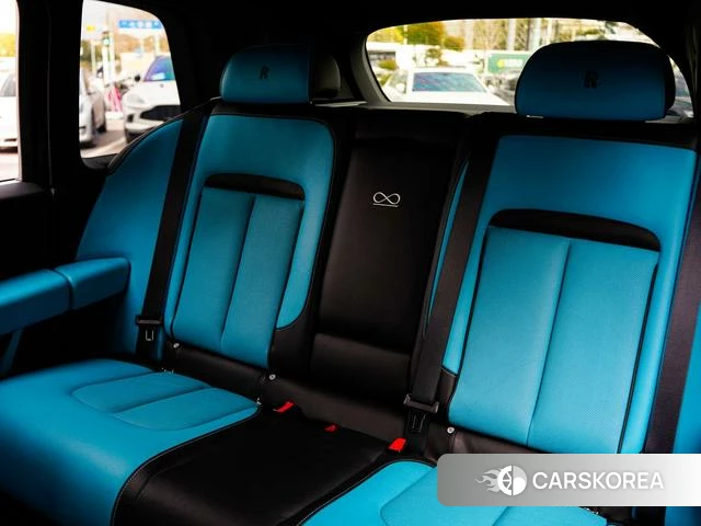 Rolls-Royce Cullinan 2021 Черный из Китая, фото 4