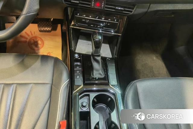 Volkswagen Passat 2024 Черный из Китая, фото 4