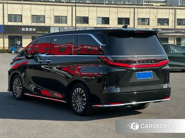 Lexus LM 2025 Черный из Китая, фото 4
