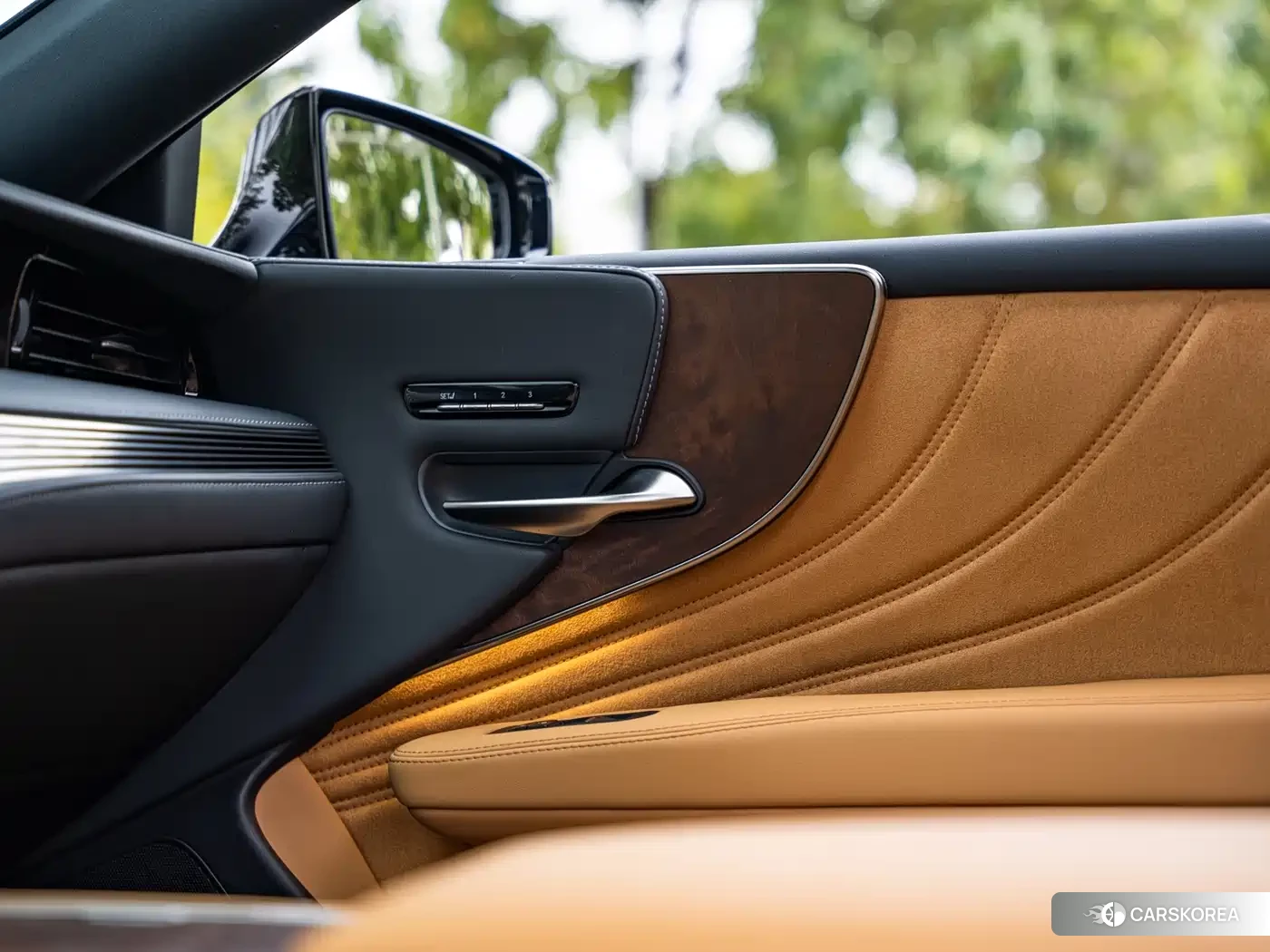Lexus LS 2023 Черный из Китая, фото 4