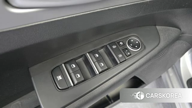 Kia The New K3 2nd generation 2022 Серебряный из Кореи, фото 4