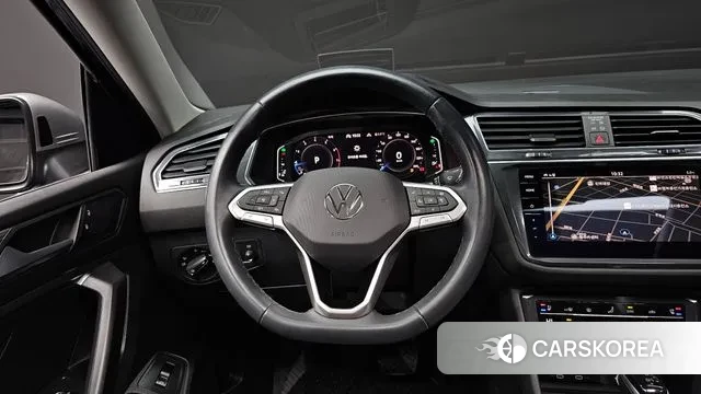 Volkswagen Tiguan Allspace 2023 Синий из Кореи, фото 4