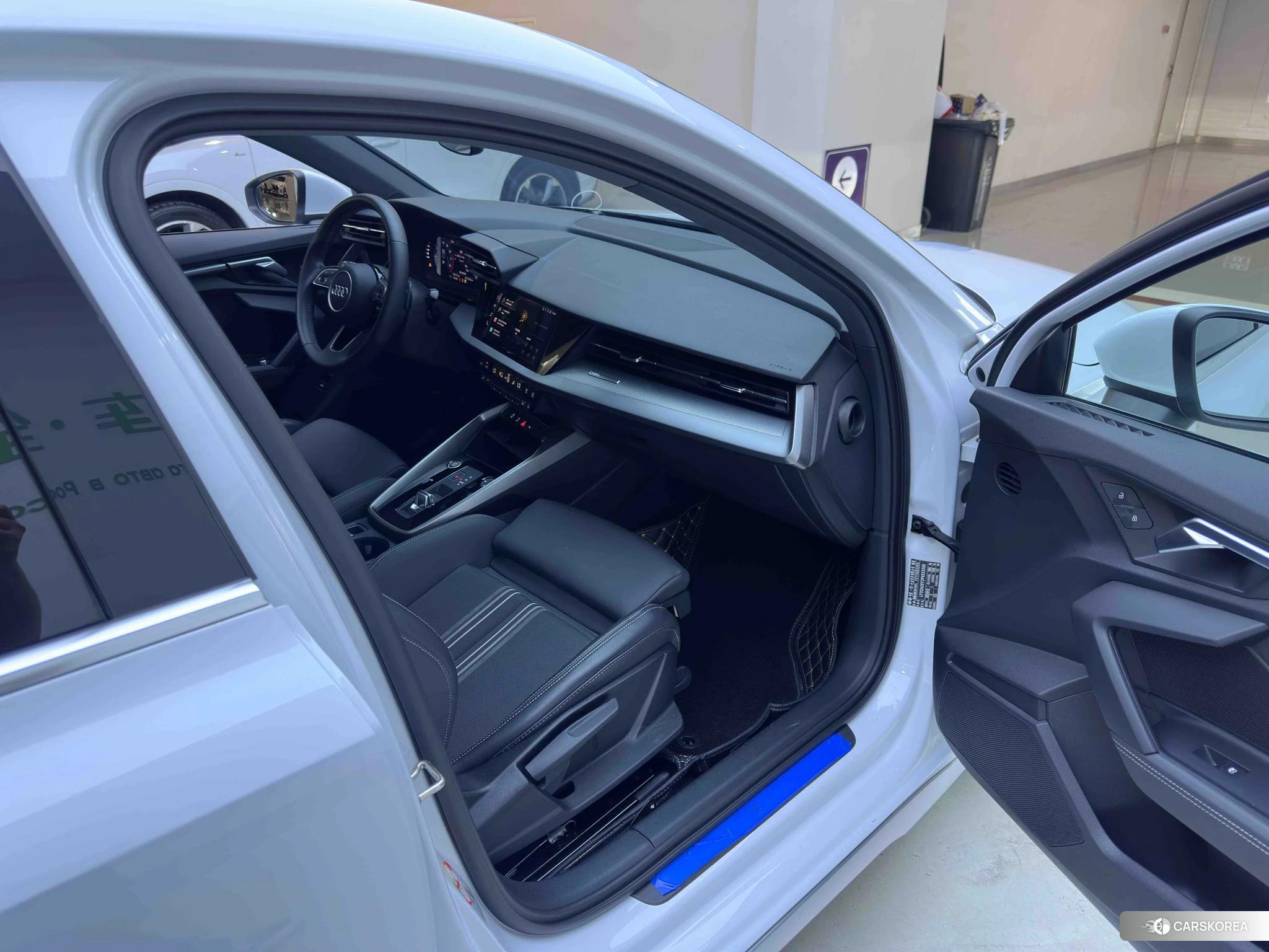 Audi A3 2023 Белый из Китая, фото 4