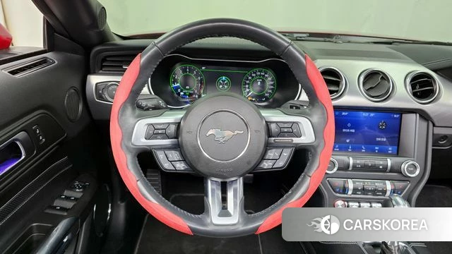 Ford Mustang 2023 Красный из Кореи, фото 4