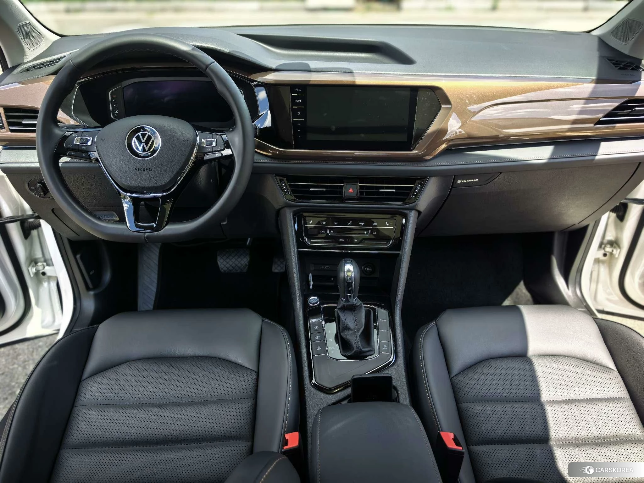 Volkswagen Tuyue 2022 Белый из Китая, фото 4