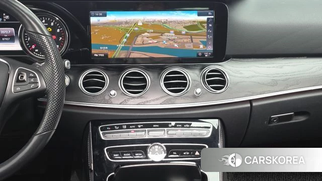 Mercedes-Benz E-Class W213 2018 Белый из Кореи, фото 4