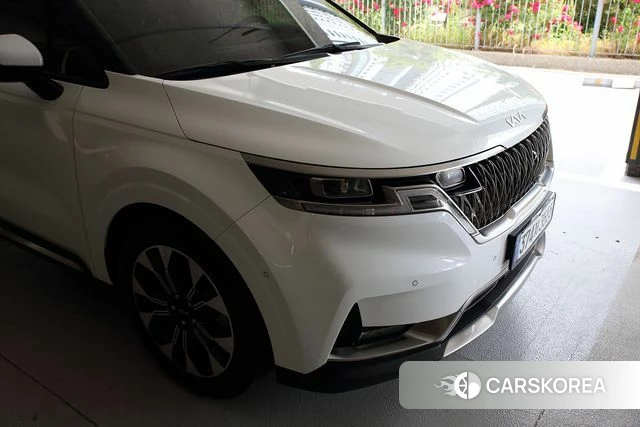 Kia Carnival 4th generation 2023 Белый из Кореи, фото 4
