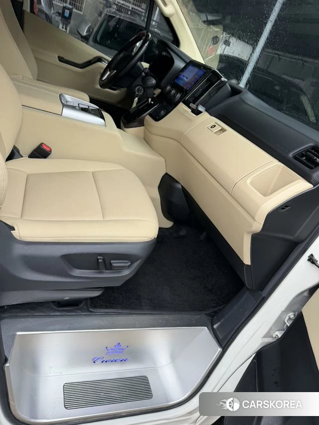 Toyota Hiace 2023 Белый из Китая, фото 4