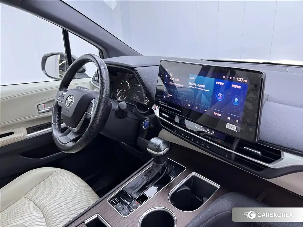 Toyota Granvia 2024 Silver/gray из Китая, фото 4