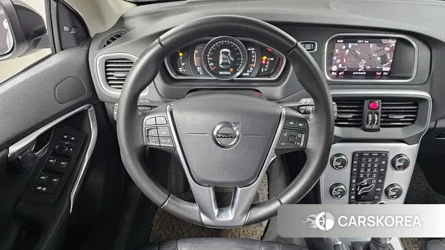Volvo V40 Cross-Country 2018 Белый из Кореи, фото 4