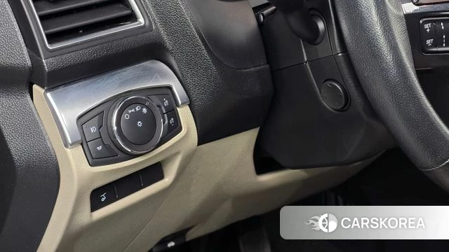 Ford Explorer 2019 Белый из Кореи, фото 4
