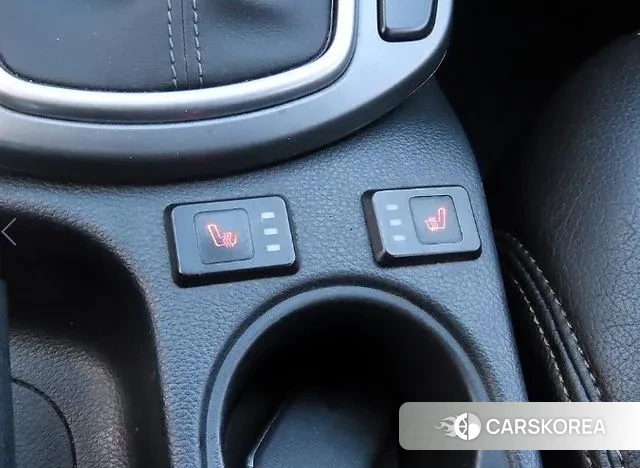 Kia Seltos 2021 Серебристо-серый из Кореи, фото 4