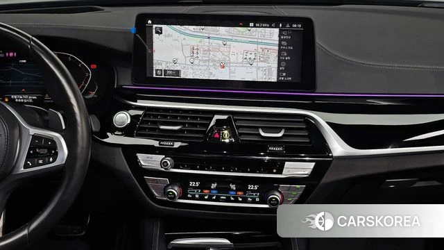 BMW 5 Series (G30) 2022 Черный из Кореи, фото 4