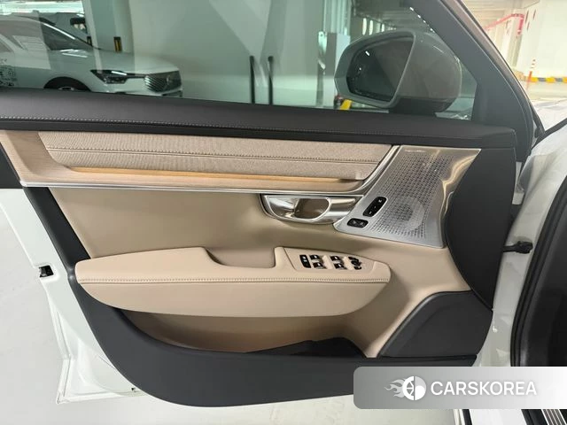 Volvo S90 2025 Белый из Кореи, фото 4