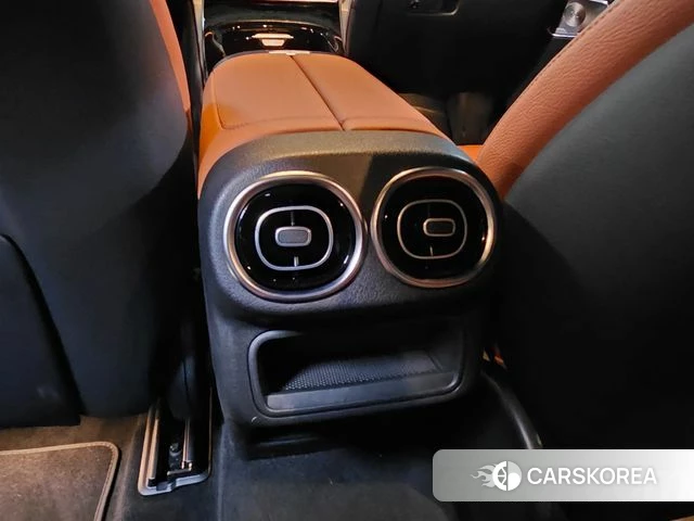 Mercedes-Benz GLC-Class X254 2026 Черный из Кореи, фото 4