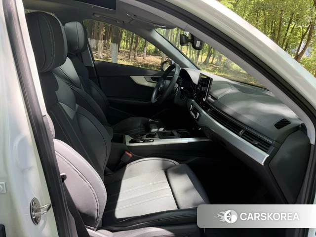 Audi A4L 2023 Белый из Китая, фото 4