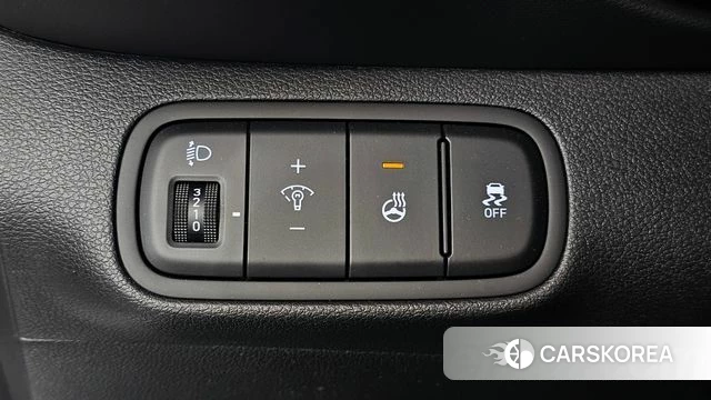 Hyundai Venue 2023 Белый из Кореи, фото 4
