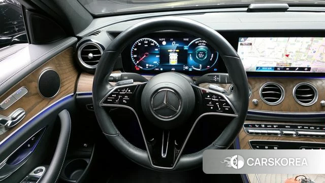 Mercedes-Benz E-Class W213 2021 Черный из Кореи, фото 4