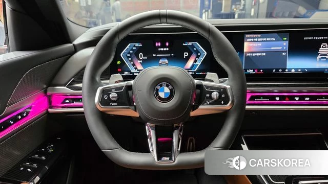 BMW 7 Series (G70) 2024 Серебристо-серый из Кореи, фото 4