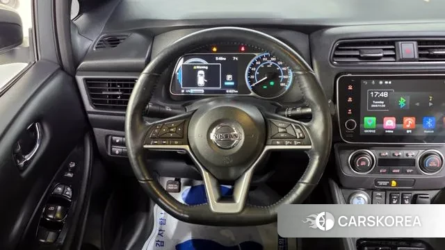 Nissan Leaf (ZE1) 2019 Белый из Кореи, фото 4