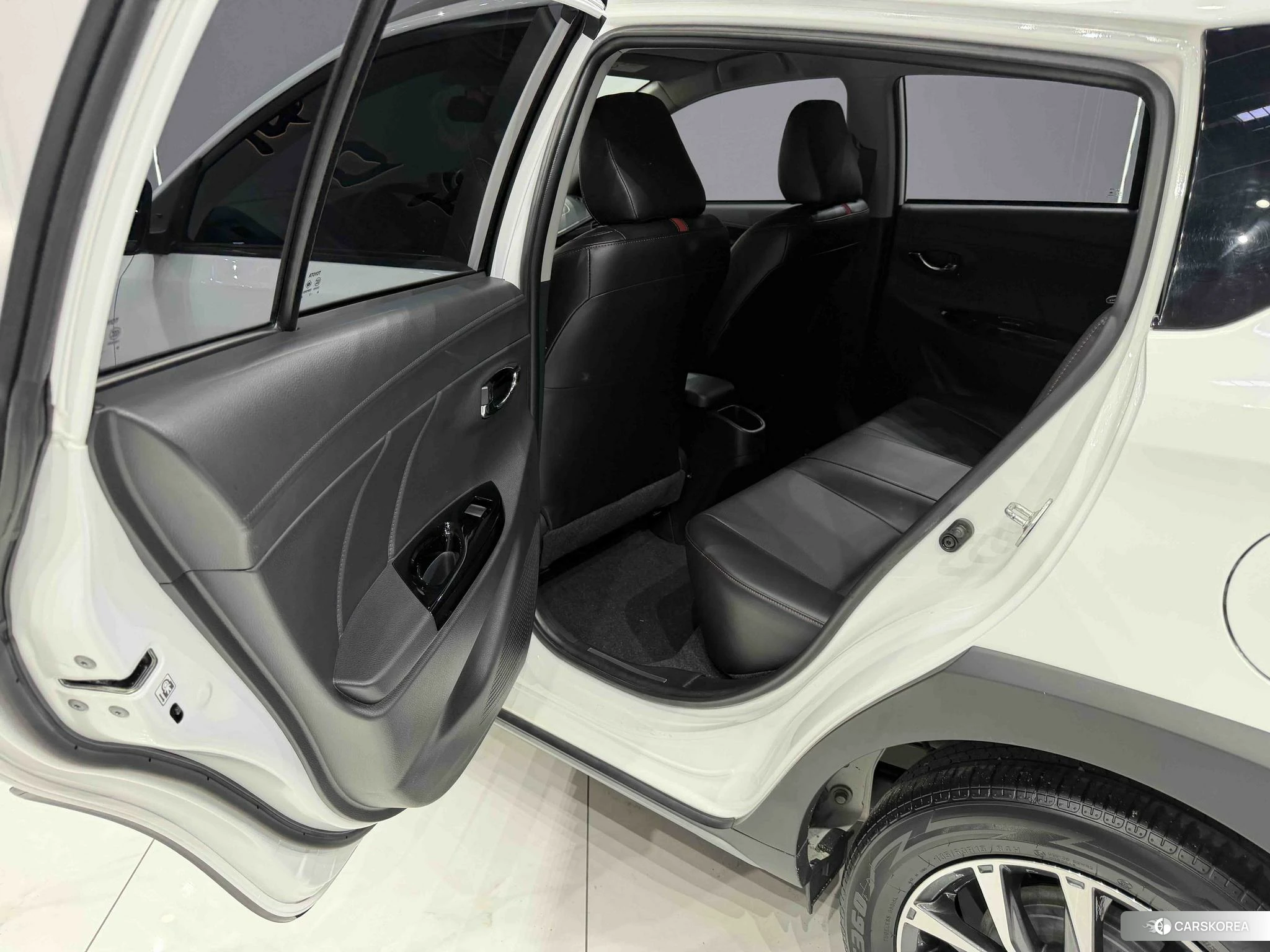 Toyota YARIS L Zhixuan 2021 Белый из Китая, фото 4