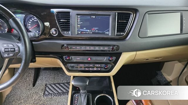 Kia The New Carnival 2018 Белый из Кореи, фото 4