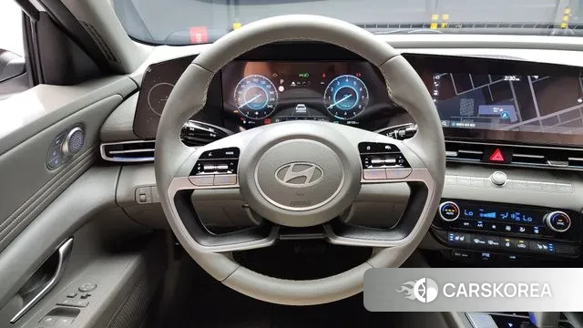 Hyundai The New Avante (CN7) 2023 Белый из Кореи, фото 4