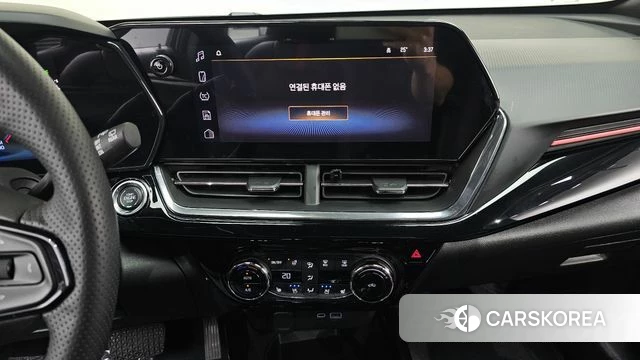 Chevrolet (GM Daewoo) Trax Crossover 2024 Черный из Кореи, фото 4