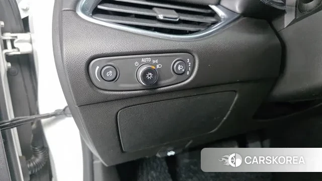 Chevrolet (GM Daewoo) All New Malibu 2018 Белый из Кореи, фото 4