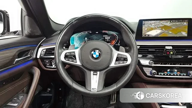 BMW 5 Series (G30) 2020 Белый из Кореи, фото 4