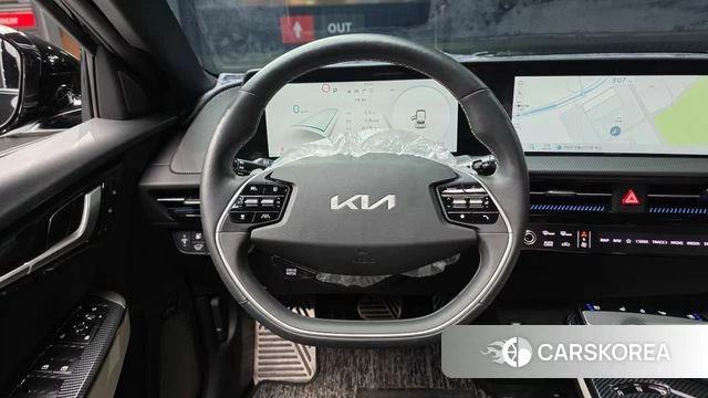 Kia EV6 2023 Черный из Кореи, фото 4