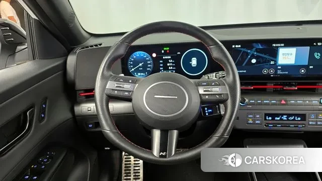 Hyundai Kona (SX2) 2023 Белый из Кореи, фото 4