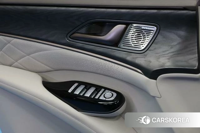 Denza D9 DM 2023 Черный из Китая, фото 4